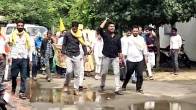 बीना: ग्राम रूसल्ला शेख सोसाइटी के लोगों को PM आवास योजना का लाभ नहीं मिला, तहसील परिसर में प्रदर्शन किया गया