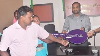 बिहार: प्रखंड कार्यालय में पीएम आवास योजना अंतर्गत लाभुकों को गृह प्रवेश एवं स्वीकृति पत्र वितरण कार्यक्रम का  किया गया आयोजन