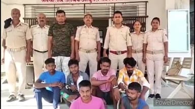 कहरा: उत्पाद पुलिस ने छापेमारी कर 5 शराबीयों और 1 कारोबारी को किया गिरफ्तार, सहरसा कोर्ट में पेशकर अग्रतर कार्रवाई की जाएगी
