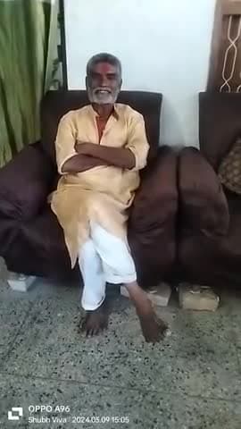 अंतरराष्ट्रीय कवि बार बार नहीं मिलते हैं । कवि जी के भाव को समझना होगा ।