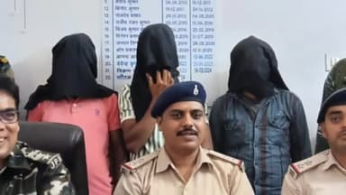 कटकमदाग: चरही-घाटो मार्ग से हथियार के साथ चोरी के तीन आरोपी पकड़े गए, भारी मात्रा में आभूषण बरामद
