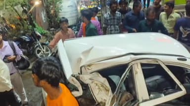 दलौदा: मंदसौर: महू नीमच हाईवे रोड प्रगति चौराहे पर देर रात अज्ञात ट्रेलर चालक ने कार को मारी टक्कर, दो लोग घायल