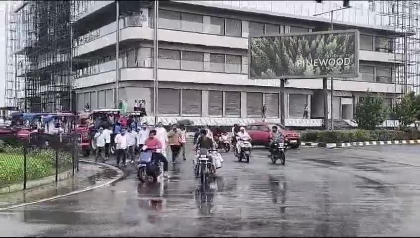 @वेवसिटी  @धरना।#protesting  #WaveCity
@bharatiya@kisan Sangthan.
 #भारतीय #किसान संगठन 
#राष्ट्रीयअध्यक्ष 
@राजेन्द्र यादव #Rajendra yadav 9911408800