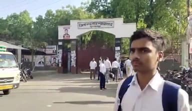 सुल्तानपुर: दीवानी न्यायालय में लगाया गया स्वास्थ्य शिविर, मेदांता के डॉक्टरों ने किया वकीलों का स्वास्थ्य परीक्षण