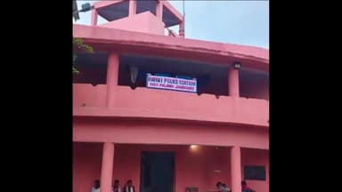 पांकी: ग्राम कन दा खाड़ में दहेज मामले में फरार अभियुक्त के घर में पुलिस ने की कुर्की