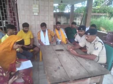 उदवंत नगर: उदवंतनगर थाने में पुलिस पदाधिकारियों ने पूजा कमिटियों के साथ शांति समिति की बैठक की