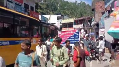 पुरोला: प्रशिक्षित पीआरडी जवानों ने लंबित मांगों को लेकर आज दोपहर 2 बजे पुरोला में सरकार के खिलाफ प्रदर्शन किया