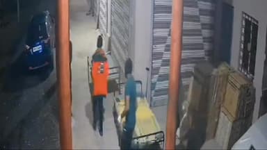 शाजापुर: मक्सी की सिंचाई कालोनी क्षेत्र में हुई चोरी के मामले में सीसीटीवी में बदमाश कैद, पुलिस कर रही जांच