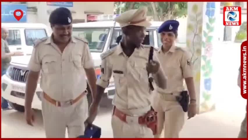 2 लाख देकर बना ips officer। गिरफ्तार ! 
#akmnews #bihar #breaking #latestnews