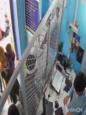 मूंडवा: कुचेरा कस्बे में ई मित्र से खाते में ₹50 हजार डालकर युवक बिना पैसे दिए हुआ फरार, सीसीटीवी फुटेज आया सामने