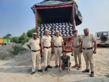 करनाल: मंगलोरा पुलिस चौकी एरिया से 650 अवैध शराब के साथ ट्रक चालक और ट्रक पुलिस ने किया काबू