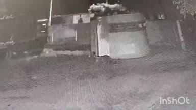 मिहींपुरवा: मोतीपुर थाना परिसर में टहलता दिखा जंगली जानवर, सीसीटीवी में हुआ कैद