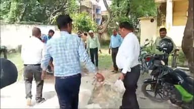 ज्ञानपुर: स्वच्छता अभियान के तहत जिला बेसिक शिक्षा अधिकारी कार्यालय में हुई सफाई