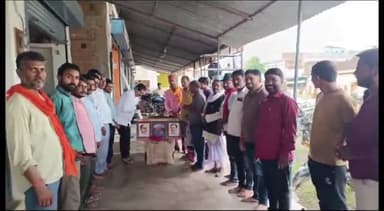 शाहनगर: पवई विधायक ने ककरन हरदुआ में मनाया अंत्योदय दिवस, सैकड़ों लोगों को दिलाई भाजपा की सदस्यता