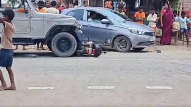 जोगापट्टी: बोलेरो ने बाइक सवार को मारी टक्कर, गंभीर रूप से घायल, इलाज जारी, मनुआपुल-नवलपुर मुख्य मार्ग हरपुरवा चौक की घटना