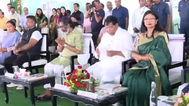 कांके: धुर्वा स्थित प्रभात तारा मैदान में झारखंड कृषि ऋण माफी योजना कार्यक्रम का आयोजन किया गया