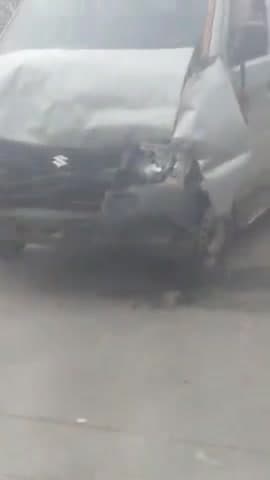 आज दिनांक 27 सितंबर 2024 को कांटे पेट्रोल टंकी के पास दो वन आपस में भिड़ंत हो गई एमपी की ओर से प्रयागराज की तरफ वन जा रह