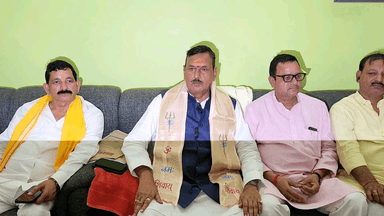 ज्ञानपुर: ज्ञानपुर में मीडिया से रूबरू हुए पूर्व मंत्री भाजपा नेता रंगनाथ मिश्रा, ईडी से मिली राहत पर दिया बयान