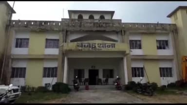 किस्को: दुर्गा पूजा में DJ बाजा बंद रखने के निर्देश के खिलाफ बगडू थाना क्षेत्र के सैकड़ों ग्रामीण पहुंचे बगड़ू थाना, किया घेराव