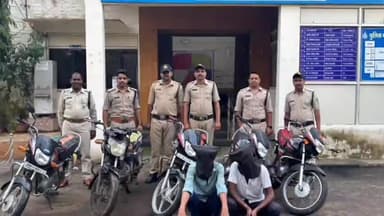 मंदसौर: ग्राम लदुना से वाहन चोर गिरोह के दो सदस्यों को पुलिस ने 5 दो पहिया वाहनों के साथ पकड़ा, एसपी ने दी जानकारी