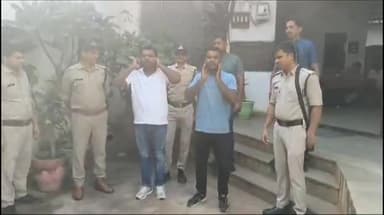 शिवपुरी नगर: अस्पताल चौराहा पर शराब पीकर उत्पात मचाने वाले 2 आरोपियों को कोतवाली पुलिस ने पकड़ा, उठक-बैठक करवाई