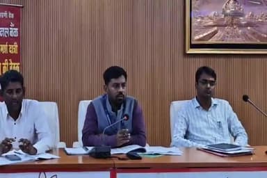 सासाराम: डीएम की अध्यक्षता में DRDA सभागार में जिला स्तरीय परामर्शदात्री समिति एवं जिला स्तरीय समीक्षा समिति की हुई बैठक