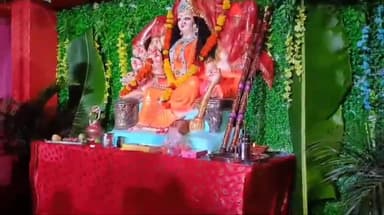 मंदसौर: नवरात्रि के प्रथम दिन वार्ड-26 वसंत विहार में की गई माता रानी की महा आरती, पुलिस CCTV कैमरे से रख रही नजर