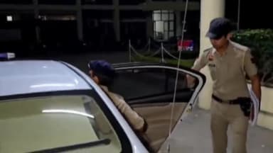 करनाल: लघु सचिवालय से चुनाव समाप्त होने के बाद जिला प्रशासन ने निकाला फ्लैग मार्च