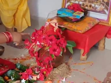 सिमडेगा: शहर के प्रिंस चौक दुर्गा पूजा शक्ति स्थल में कलश स्थापना के साथ शारदीय नवरात्र हुआ प्रारंभ