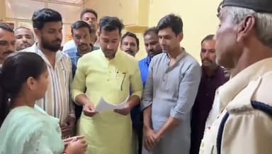 शाजापुर: प्रदेश अध्यक्ष पर FIR दर्ज होने के विरोध में युवा कांग्रेस ने शाजापुर कलेक्टर कार्यालय में एसडीएम को ज्ञापन दिया