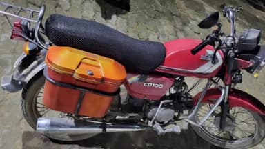 मोहनिया: कुदरा पुलिस ने पौने चार लीटर देसी शराब के साथ बाइक सवार व्यक्ति को किया  गिरफ्तार