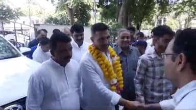 ग्वालियर गिर्द: ग्वालियर पहुंचे कांग्रेस के प्रदेश अध्यक्ष जीतू पटवारी, कार्यकर्ताओं ने किया जोरदार स्वागत