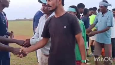 दुलमी: बोग इ में शहीद सोबरन मेमोरियल फुटबॉल टूर्नामेंट का उद्घाटन