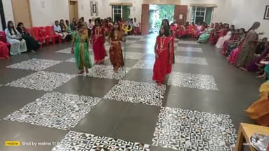 शमुस्कान ड्रीम फाउंडेशन के द्वारा निशुल्क गरबा महोत्सव एवं सांस्कृतिक कार्यक्रमों का आयोजन किया गया। आयोजक- मंजूषा गौतम