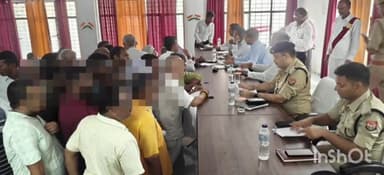 प्रतापगढ़: सदर तहसील में आयोजित समाधान दिवस में एडीएम और अपर पुलिस अधीक्षक ने फरियादियों की समस्याएं सुनीं