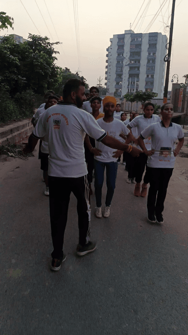 सैनिक संस्कार फाउंडेशन आगरा में दिया जा रहा युवाओं को निशुल्क प्रशिक्षण 9960269547