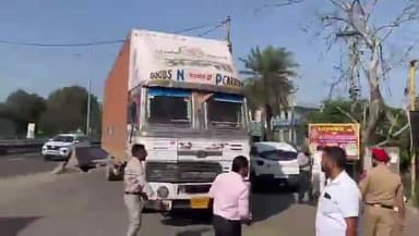 ਡੇਰਾਬਸੀ: ਮੰਡੀ ਵਿੱਚ ਝੋਨੇ ਦੀ ਫਸਲ ਦੀ ਖਰੀਦ ਨਾ ਹੋਣ ਕਰ ਕੇ ਕਿਸਾਨਾਂ ਵੱਲੋਂ ਚੰਡੀਗੜ੍ਹ ਅੰਬਾਲਾ ਹਾਈਵੇਅ ਕੀਤਾ ਗਿਆ ਜਾਮ