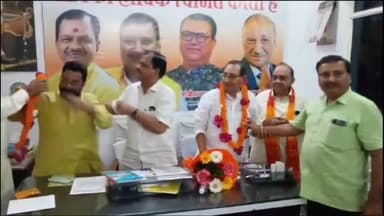 बरेली: बारादरी थाना क्षेत्र में उत्तर प्रदेश उद्योग व्यापार मंडल के कार्यालय पर पहुंचे भारतीय वैश्य सभा के राष्ट्रीय अध्यक्ष