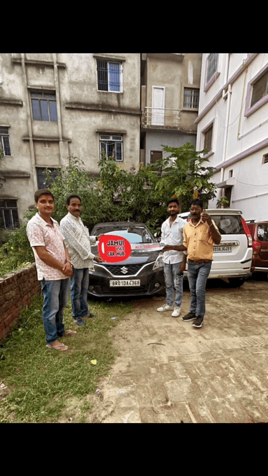 नवरात्रि के प्रथम दिन मां शैलपुत्री के आशीर्वाद से BALENO ZETA ग्राहक को दिया।।
JAMUI USED CAR HUB ❤️🙏