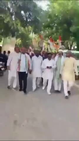 दिनांक 07/10/2024 को प्रदेश कांग्रेस की उपस्थिति में जिला कांग्रेस कमेटी ने विधासभा ओबरा ब्लॉक चोपन,ग्राम पंचायत जुगैल समेत अन्य कई ग्राम पंचायत के ग्रामीणों की समस्याओं को लेकर ओबरा तहसील में उपजिलाधिकारी के नाम तहसीलदार को ज्ञापन दिया गया