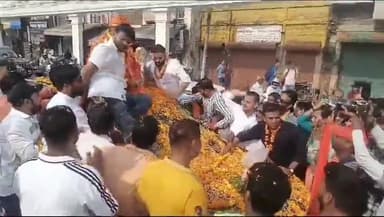 मुरादाबाद: गौ सेवा आयोग के सदस्य बनने के बाद दीपक गोयल मुरादाबाद पहुंचे, लोगों ने किया स्वागत