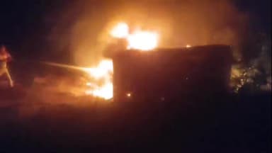 रहुई: पैठना गांव में सबमर्सिबल लगे कोठरी में लगी आग, लाखों का हुआ नुकसान