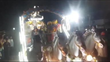 रामानुजगंज: रामचंद्रपुर में देर रात रामलीला मंडली ने धूमधाम से श्री राम जी का बारात निकाली