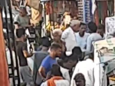 मंदसौर: नेहरू बस स्टैंड पर खुलेआम सट्टा खेले जाने का वीडियो हुआ वायरल, टीआई ने दिया कार्रवाई का आश्वासन