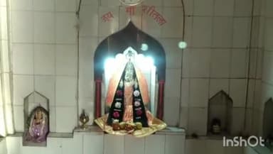 औरैया: शारदीय नवरात्रि के सातवें दिन शहर के देवी मंदिरों में मां कालरात्रि स्वरूप की पूजा-अर्चना, भक्तों ने मांगी मन्नत