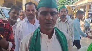 बीसलपुर: तहसील परिसर में भारतीय किसान यूनियन के कार्यकर्ताओं ने एसडीएम को सौंपा पांच सूत्री ज्ञापन