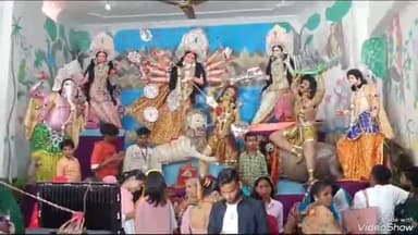 दिनारा: नटवार बाजार और दिनारा के दुर्गा पूजा पंडाल में दर्शन-पूजन के लिए श्रद्धालुओं की उमड़ी भीड़