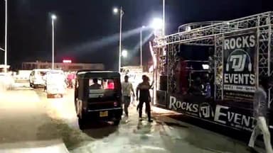 बीना: छोटी बजरिया श्री राम जानकी मंदिर से 201 मीटर लंबी चुनरी यात्रा निकली, बड़ी संख्या में भक्त हुए शामिल