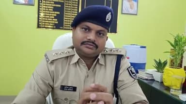 शिवहर: दुर्गा पूजा में अष्टमी, नवमी और दशमी पर भीड़ को देखते हुए जिला पुलिस अलर्ट, एसडीपीओ अनिल कुमार ने जारी किए निर्देश