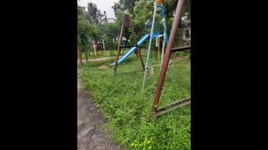 शिवपुरी नगर: प्रियदर्शनी कॉलोनी का परशुराम पार्क बदहाल, लोग बोले- नगरपालिका नहीं दे रही ध्यान, पार्क में है सांपों का डेरा